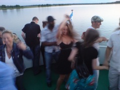 Regensburger Salsa Schiff