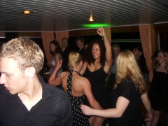 Regensburger Salsa Schiff