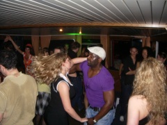 Regensburger Salsa Schiff